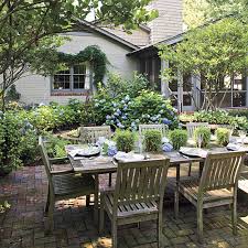 Fresh air and fresh style ahead. Bright Outdoor Dining Ideas Southern Living