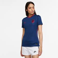 La camiseta titular, de la marca nike, trae como principal novedad sus mangas de color blanco, al igual que el cuello. Comprar Productos De Futbol Para Mujer Nike Cl