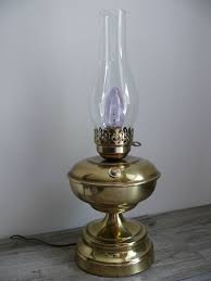 Brass Toned Table Lamp In Style Of Vtg Oil Lamp Electric Lamp Uses Bulb Nautical Lamp Oil Lamps Electric Lamp