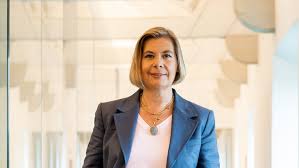 Somos a sociedade de advogados que põe o futuro em prática, desafiando convenções, quebrando barreiras e incentivando diálogos. Teresa Anselmo Vaz E A Nova Consultora Da Abreu Advogados Executiva