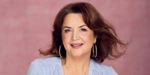 Laura Whitmore welcomes spring with pastel tailoring