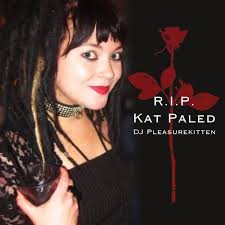 With deepest condolences. For all KOW members who may have been Server 18  or known her from Server 18. It is with great sadness that we announce the  loss of Kat base