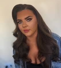 Luxè Lengths and Make-Up by Courtney