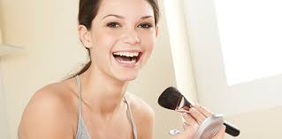 When Should You Let Your Teen Wear Makeup?