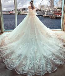 Shoulder Length Wedding Dress 2018 New Slim Korean Version Bride Wedding Luxury Long Tail Flower Wedding Dresses Wedding Dress Trends Wedding Dresses 2018