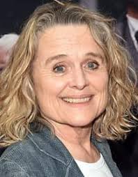 Sinead Moira Cusack is 76 today. This outstanding actress has excelled in  Theatre, TV and films for almost 50 years, beginning with humble beginnings  in Dublin. Since then she has been with