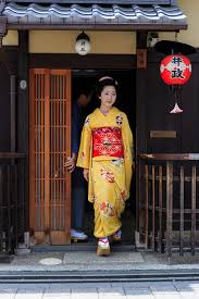 半だら挨拶回り 多麻 まめ菊さん 祇園甲部 花景色 K W C Photoblog
