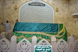 An example of this is the battle of the camel, in which aisha led opposition forces against the newly appointed caliph, ali. Zubayr Ibn Al Awam Wikiwand