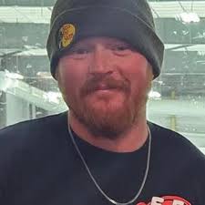 Chisholm's hat wearing style is outrageous