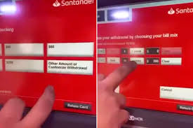O cartão de débito santander estará consigo… sempre que precisar, na carteira ou no seu telemóvel. Video Shows Scammers Getting Free Money From Santander Bank Atms
