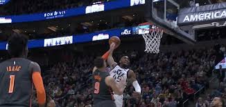 Utah jazz superstar donovan mitchell is one of the most electrifying dunkers in today's game. Watch Jazz Star Donovan Mitchell Slams One Handed Dunk Over Magic 7 Footer Upi Com