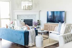 Thousands of beautiful room design photos from hgtv and the hgtv photo library. Summer Living Room Home Decor Ideas Loveliest Looks Of Summer