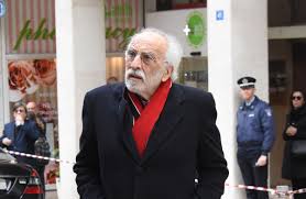 Αλεξανδροσ λυκουρεζοσ ζωη λασκαρη δηλωσεισ που θα συζητηθουν 21 μαϊ 2018 | 11:31 ο λυκουρέζος μιλάει για όλα: Ale3andros Lykoyrezos Mila Prwth Fora Gia To Xwrismo Toy Apo Thn Kalogridh Kai Apokalyptei Ti Toy Leipei Apo Thn Zwh Laskarh Fay S Book