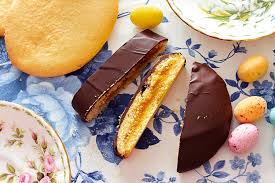 Glassa al cioccolato per ricoprire le torte. Biscotti Di Pasqua Farciti E Glassati Intolleranze Alimentari
