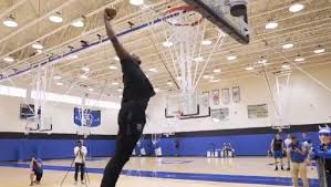 1 pick in the 2019 nba draft. Zion Williamson Dunks To Reveal The Gender Of A Baby