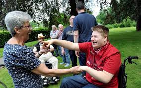 Tvöd, betriebliche altersvorsorge, prämiensystem, corporate benefits, gehalt kommt immer pünktlich. Wettergott Spielt Mit Beim Parkfest Am Bodelschwingh Haus Essen Borbeck