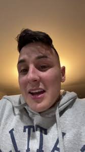 How to Create a Lesbian Thirst Trap: TikTok Tips