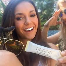 Bain de bouche huile de coco, souriez à pleines dents ! Cocowhite Tout Savoir Sur Le Cocowhite Elle