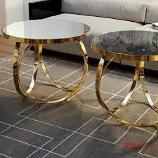 Genellikle bir çok evin köşesinde iç içe geçmiş halde duran zigon sehpalar, ev dekorasyonu denildiğinde akla. Cakir Home Gold Kaplama Siyah Cam Zigon Sehpa