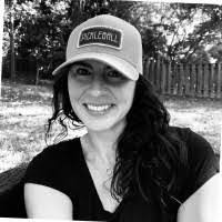 Carolyn Kirsch's Instagram, Twitter & Facebook