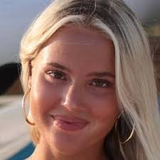 Brooklyn Bell (TikTok Star)