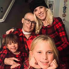 Fundraiser for Danielle Nagle by Cassandra Farrell : The Nagle's