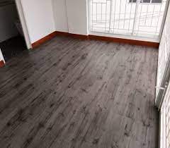 Perusahaan kami memahami anda, menjual lantai vinyl dengan berbagai motif yang menarik serta harga yang jauh lebih terjangkau harga distributor.… Distributor Vinyl Lantai Distributor Lantai Vinyl Rumah Sakit