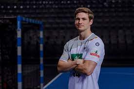 Maybe you would like to learn more about one of these? Handnews On Twitter Changement Egalement Ce Matin Dans L Equipe D Allemagne Avec L Entree Dans Le Groupe De L Ailier Gauche Rune Dahmke Du Thw Handball Ehfeuro2018 Handball Https T Co 7jmjcwr6do