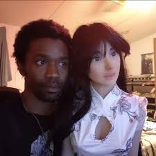 Anggap Boneka Seks sebagai Pacarnya, Alexander Akui Memuaskan