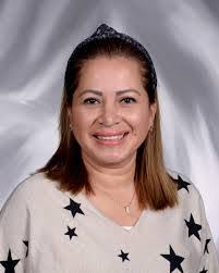 Helen Dowd's Instagram, Twitter & Facebook