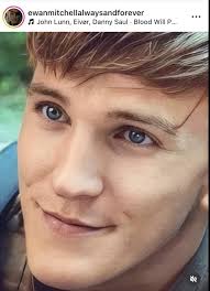 He has baby face : r/ewanmitchell