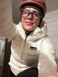 Sorry, no snow pics out here. I got the bike when I lived near Boston.