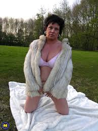 Sex HD MOBILE Pics Mature Nl Pattie Stsr Mature Basement