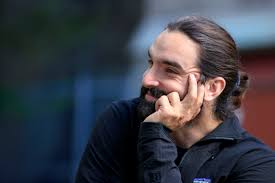 Manuel de la vie sauvage: après le roman et le théâtre