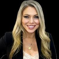 Jennifer Daugherty's Instagram, Twitter & Facebook