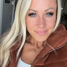 Vanessa Stevens's Instagram, Twitter & Facebook