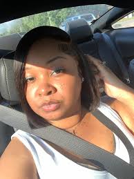 Who does Abby's hair?