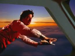 It was released as the lead single from their third studio album there is nothing left to lose (1999) on october 18, 1999. Foo Fighters Learn To Fly The Aliens Are Already Here Gif Find On Gifer