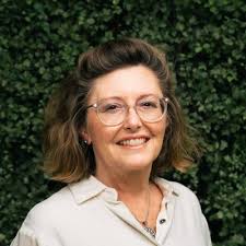 Not sure how to respond to gaslighting? 👀 Here are 3️⃣ responses you can  use to stand your ground.