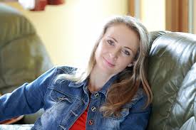 Domy, ziemię, maszyny, dostęp do najnowszych technologii, ciekawą i pewną pracę, dach nad głową, przyzwoite zarobki oraz czas na rozwijanie własnych pasji i zainteresowań. Rolnik Szuka Zony Tvp Home Facebook