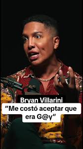 @Bryan Villarini Luego de aceptar que era G@y estuvo 13 años sin hablar con  su mamá. Entrevista completa en mi canal de YouTube MoluscoTv  #bryanvillarini #molusco #moluscotv #yosoymolusco ...