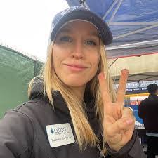 Heidi Jarman's Instagram, Twitter & Facebook