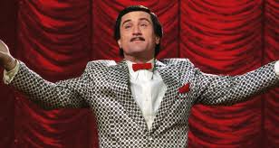 The king of comedy is a 1983 film about aspiring comic rupert pupkin who wants to achieve success in showbiz, by resorting to stalking his idol, a late night talk show host who craves his own privacy. The King Of Comedy Film Rezensionen De