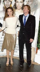 Val edward kilmer (born december 31, 1959) is an american actor. Val Kilmer Feels Lonely For Not Having A Girlfriend