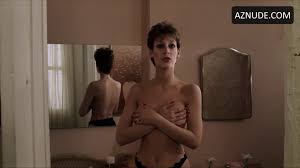 Jamie Lee Curtis topless in Trading Places - unforgettable moments