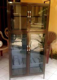 Fungsi utama rak lemari dapur memang sebagai tempat penyimpanan berbagai peralatan makan, alat masak, dan bahan makanan. Rak Lemari Piring Aluminium Life Violetta 2 Pintu Knockdown System Perlengkapan Rumah 803100916
