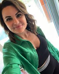 Carole Emes's Instagram, Facebook & TikTok