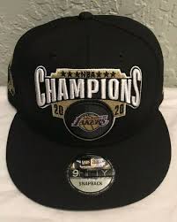 The sight of los angeles lakers players receiving their nba championship rings isn't an but the lakers' latest ring ceremony was like no other. 2020 Nba Finals Champions Los Angeles Lakers On Court Ceremony Snapback Hat Ebay