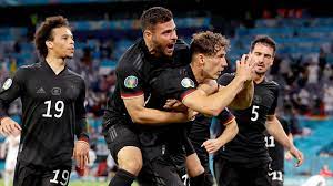 Leon christoph goretzka (born 6 february 1995) is a german professional footballer who plays as a midfielder for bundesliga club bayern munich and the germany national team club career vfl bochum. Ipdtxblgumzeem