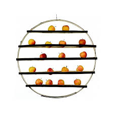 Design Godefroy De Virieu Outre Son Incroyable Design Cette Corbeille A Fruits Est Concue Avec Des Feuillards D Corbeille De Fruits Arbres En Hiver Corbeille